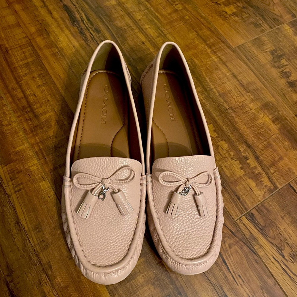 New w/o tag Coach loafer